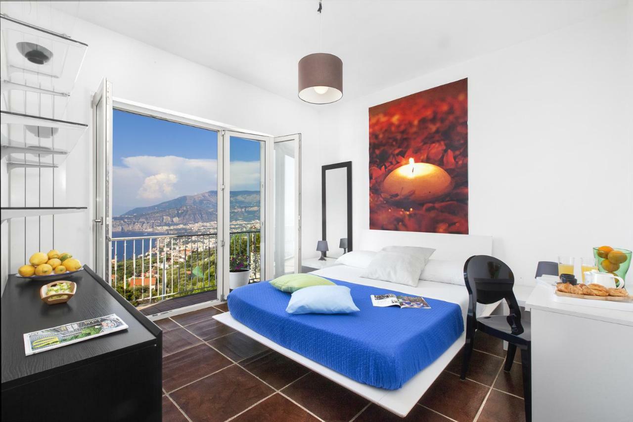 Amore Rentals - Casa Augusta A ซอร์เรนโต ภายนอก รูปภาพ