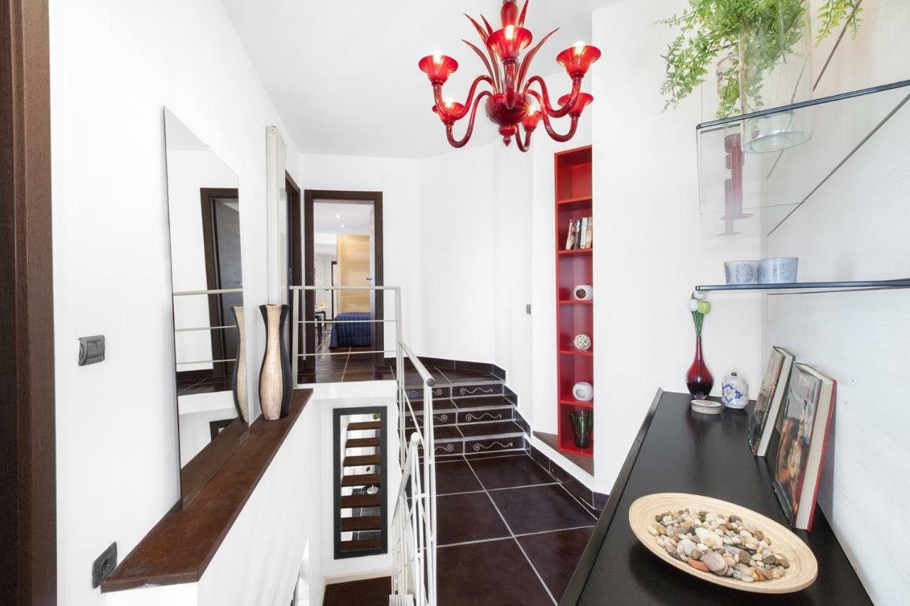 Amore Rentals - Casa Augusta A ซอร์เรนโต ภายนอก รูปภาพ